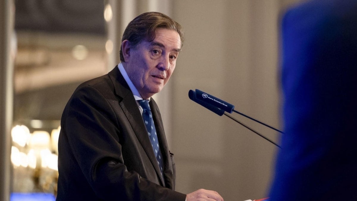 El director del Cervantes, Luis García Montero, este jueves durante su polémica intervención en el Ritz.