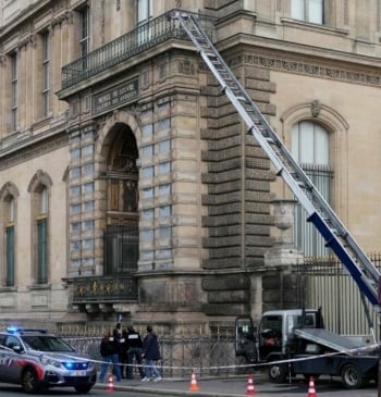 La empresa alemana de montacargas que 'presume' del robo del Louvre: "También [...]