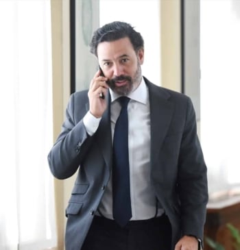 La ausencia de un diputado del PP salva la ley de movilidad [...]