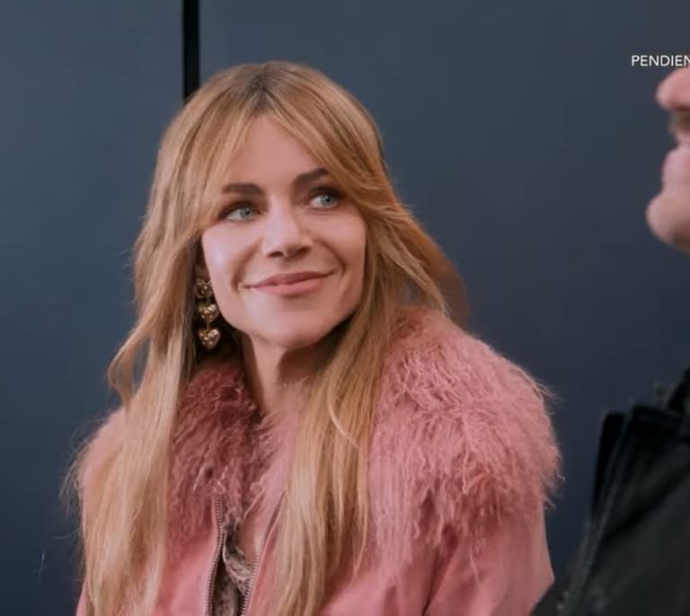 Disney+ lanza hoy la segunda temporada de la versión americana de este policiaco francés con encanto