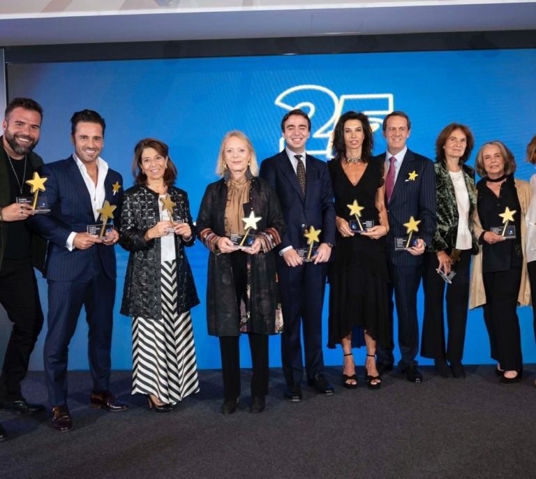 La Fundación Pequeño Deseo celebra su cuarto de siglo con una gala en la que agradeció el apoyo de sus colaboradores en una entrega de premios