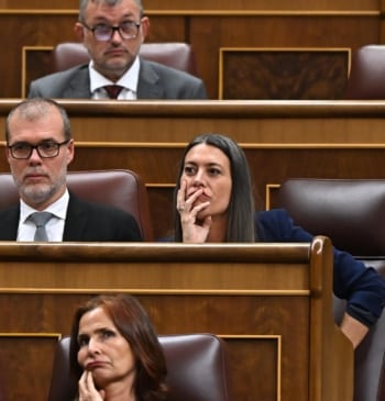 El Gobierno sufre dos derrotas en el primer pleno del Congreso tras [...]