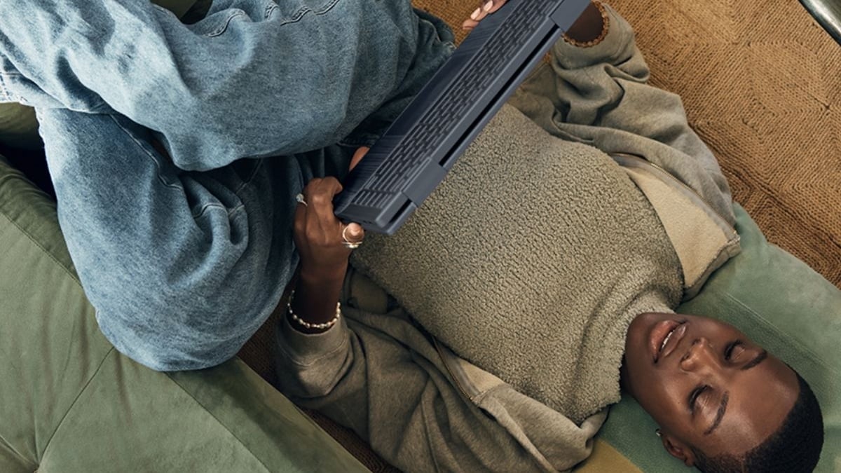 ordenador portátil convertible HP Pavilion x360 14-ek2004ns