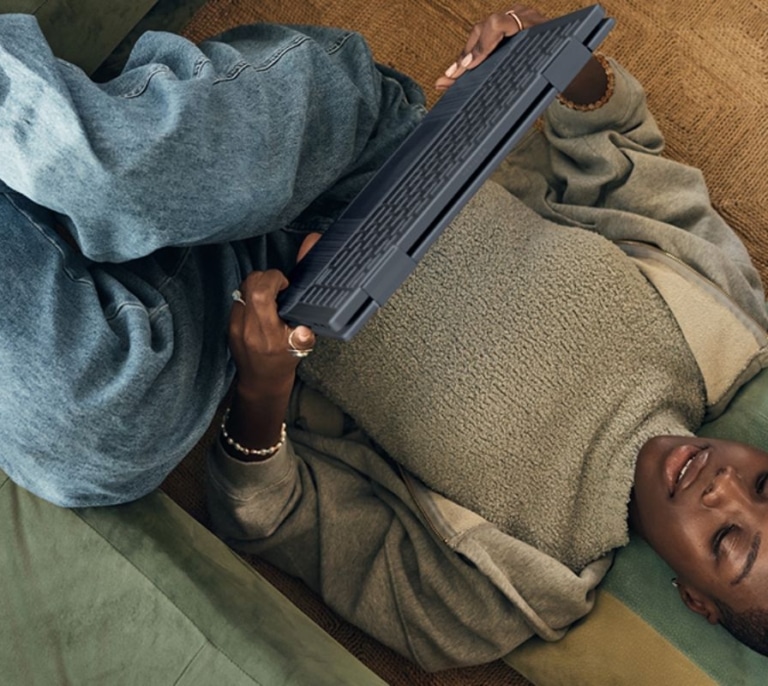 Amazon rebaja este portátil convertible de HP: combina la potencia de un ordenador con la libertad de una tablet