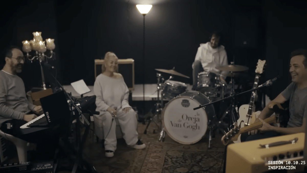 Imagen del vídeo con el que La Oreja de Van Gogh ha anunciado el retorno de Amaia Montero a la banda.