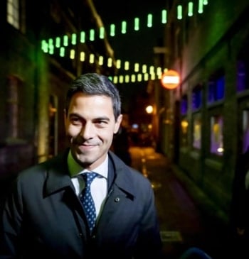 Los primeros sondeos en Países Bajos dan a los liberales de Rob [...]