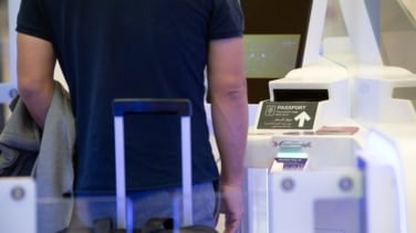 El freno del turismo y el mayor peso de las importaciones lastrarán el crecimiento español por primera vez desde la pandemia