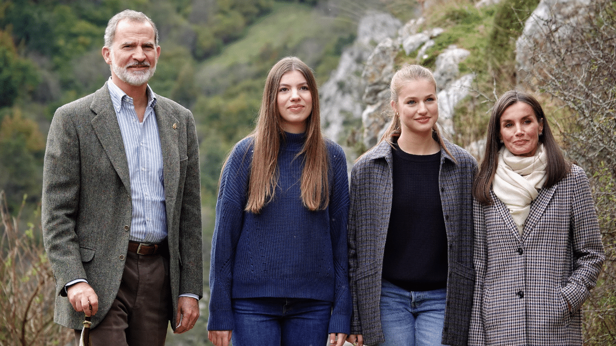 La familia real durante la jornada del Pueblo Ejemplar 2024 en Sotres.