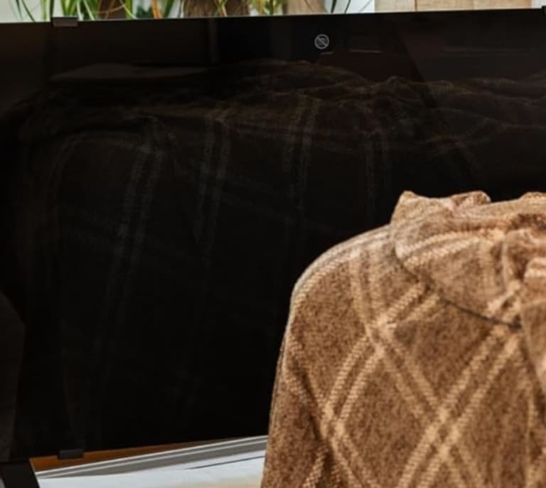 Adiós a pasar frío este invierno: el radiador eléctrico Mellerware con Wifi y control remoto ahora está de ofertón