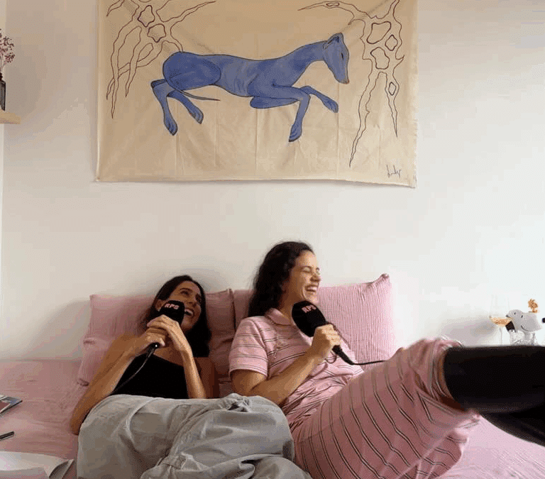 Quién es Mar Vallverdú, la 'radio noia' que entrevista a Rosalía