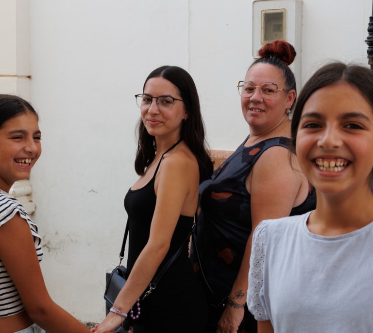 Superar la adversidad: el camino de una familia de Utrera para romper el círculo de la pobreza
