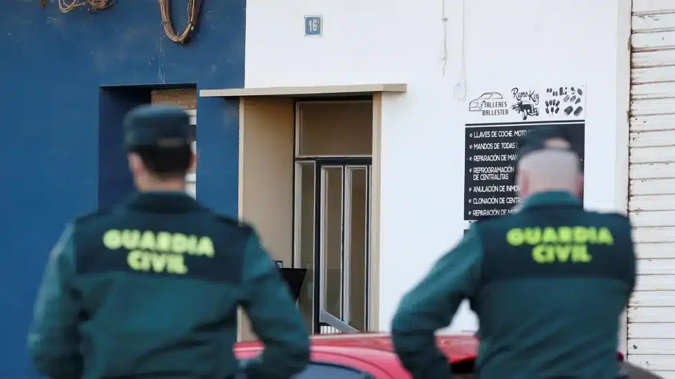 Siete jóvenes procedentes de Madrid y Toledo detenidos tras ser sorprendidos en un coche robado en Murcia
