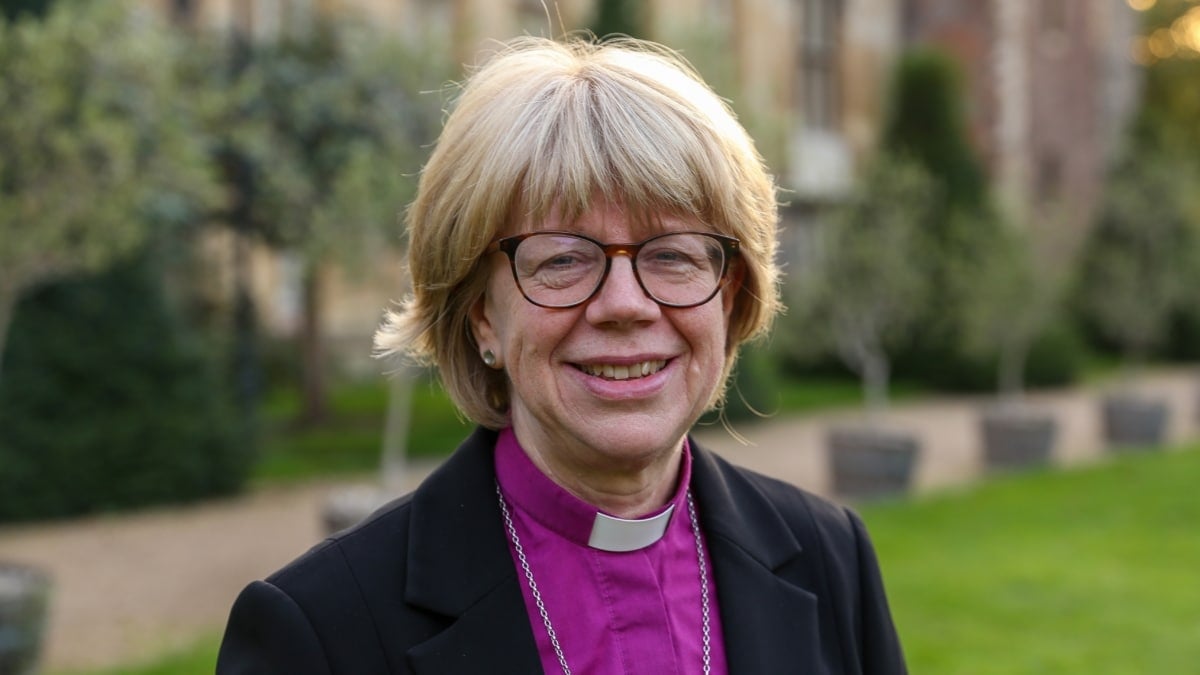 Sarah Mullally, nueva arzobispo de Canterbury y líder de la iglesia anglicana.