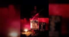 Un encapuchado armado y el anagrama de ETA en el adiós al etarra que mató a seis niños en la casa cuartel de Zaragoza