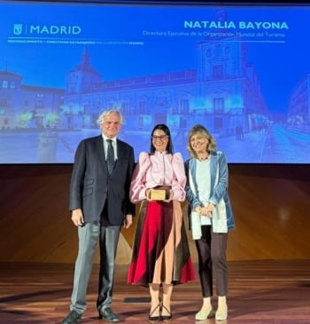 El Ayuntamiento de Madrid reconoce a la directora ejecutiva de la Organización [...]