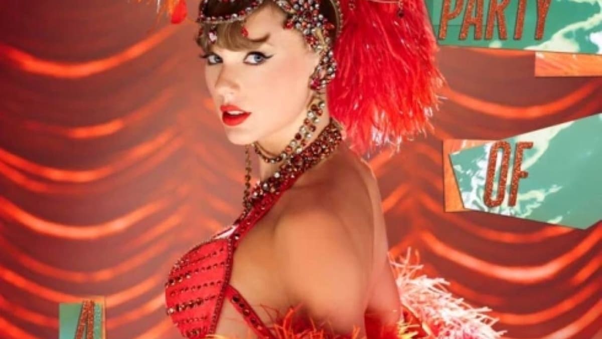Cartel de la película 'The Official Release Party of a Showgirl'
