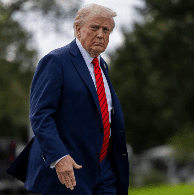 Trump responde a China con aranceles adicionales del 100% y desata el temor a una nueva guerra comercial