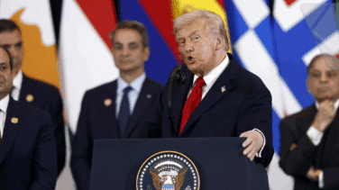 Trump, triunfante y coqueto, critica la foto de 'Time': "Me han borrado el pelo"