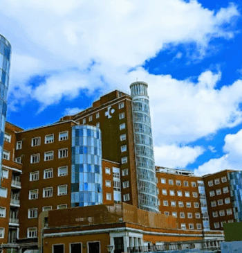 Fallece el conductor herido tras ser arrollada su furgoneta por un tren [...]