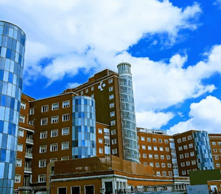 Fallece el conductor herido tras ser arrollada su furgoneta por un tren en Zalla