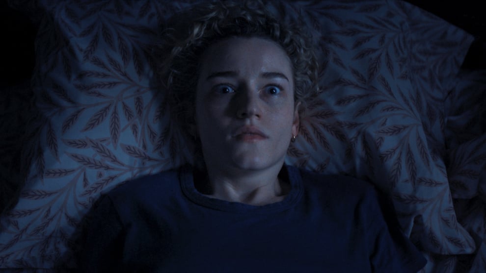 Julia Garner es una de las protagonistas de la película de terror Weapons