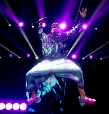 De Greeicy a CA7RIEL, ¿por qué los artistas urbanos tienen nombres cada [...]