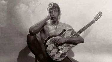 Quién es Yves Tumor, el músico extremo invitado en el 'Berghain' de Rosalía dispuesto a mandar "a la mierda" a su público