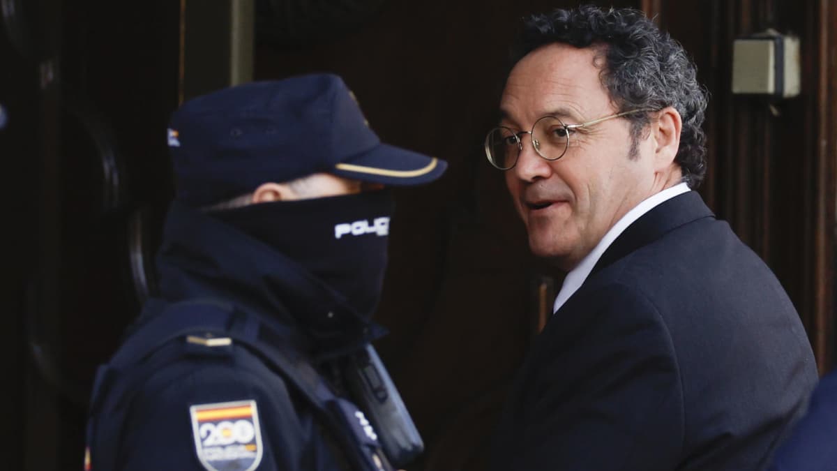 El fiscal general del Estado, Álvaro García Ortiz, llega al Tribunal Supremo que celebra la quinta jornada del juicio que se sigue contra él
