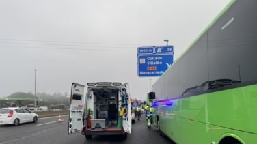 Accidente múltiple en Villalba entre un autobús, un camión y una furgoneta con 24 heridos