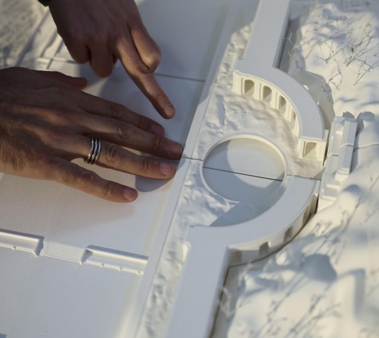 El Gobierno demolerá la escalinata del Valle de los Caídos para resignificar el monumento por 30 millones de euros