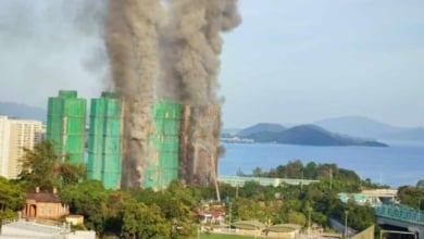 Ascienden a 75 muertos y 279 desaparecidos en el peor incendio de Hong Kong en tres décadas