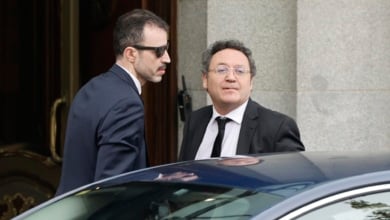 El periodista que desveló el correo clave del novio de Ayuso niega que su fuente fuera García Ortiz