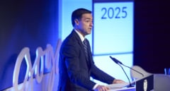 El lehendakari Pradales recuerda a los jóvenes que la violencia "no tiene cabida" y sólo trae "sufrimiento infinito"