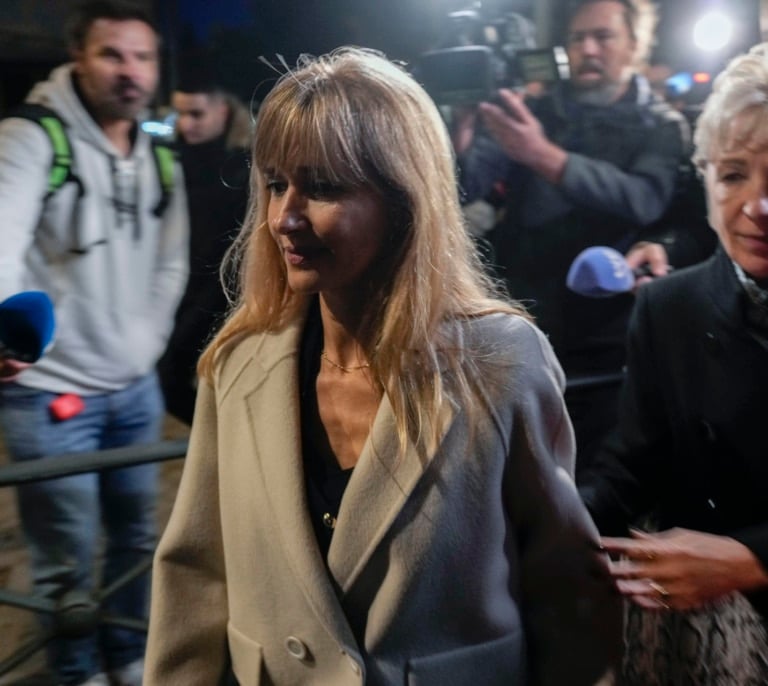 El juez Peinado archiva la causa contra la secretaria de Presidencia tras su declaración