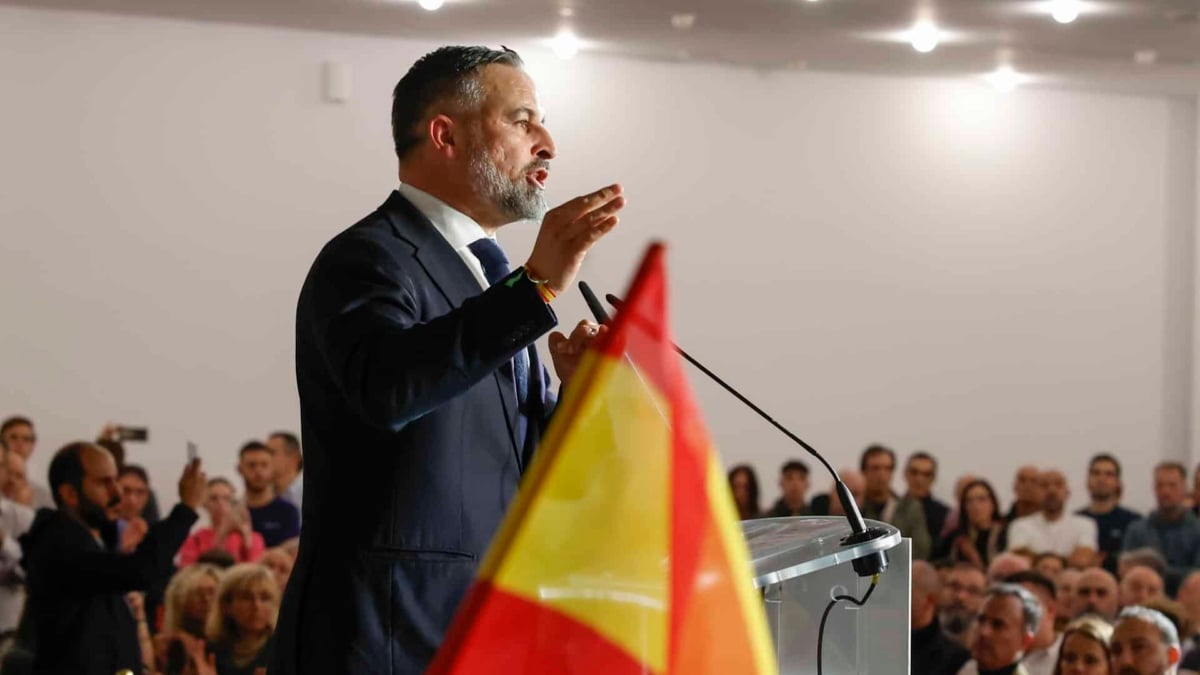 Un momento del mitin que el presidente de Vox, Santiago Abascal, ha ofrecido este lunes en Zaragoza