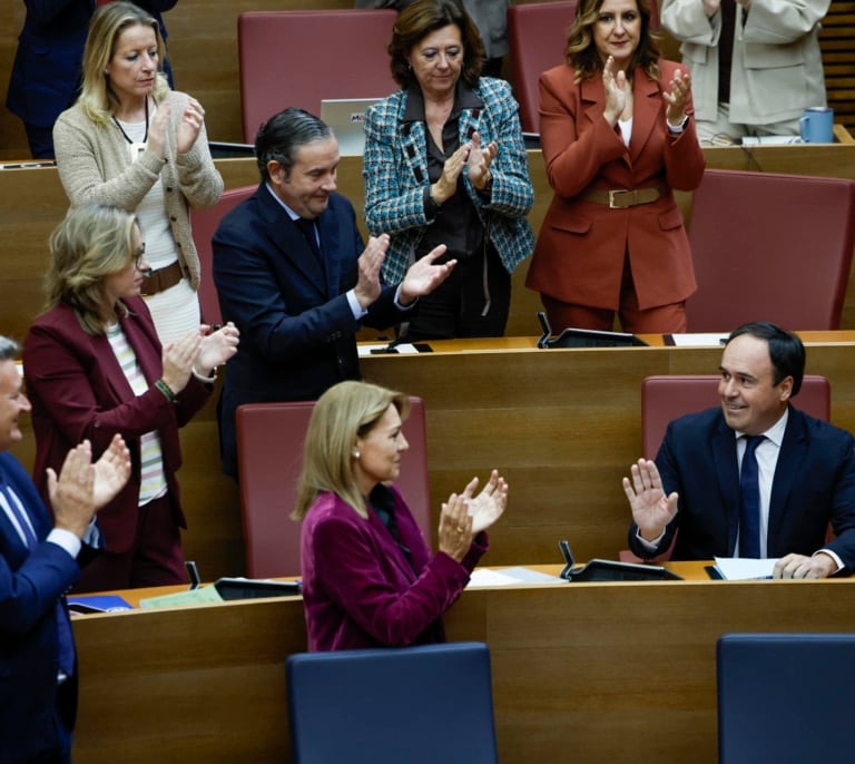 El popular Pérez Llorca, elegido nuevo president de la Comunidad Valenciana con el voto de Vox