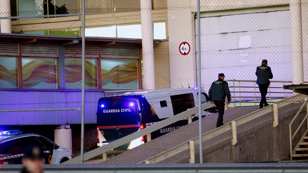 Ábalos en Soto: 'shock' en el PSOE, inquietud en los territorios que van a elecciones