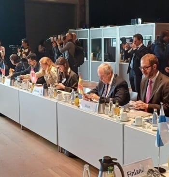 Los expertos señalan las contradicciones de la declaración de Berlín a la [...]