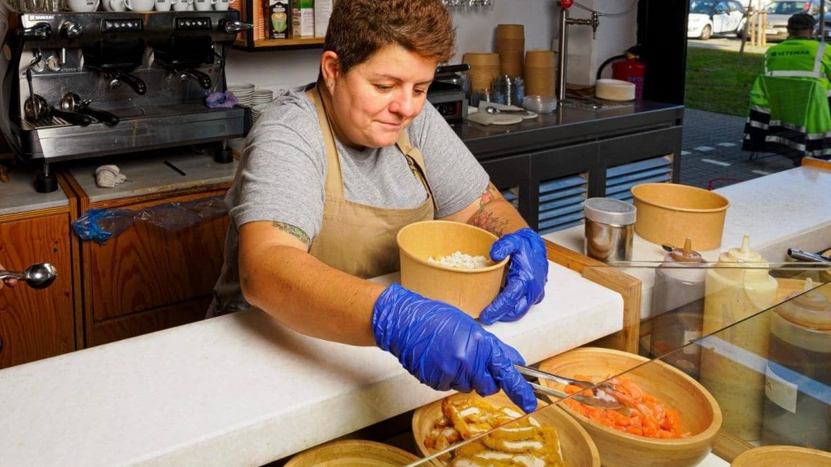 Dincat denuncia "el maltrato institucional" del Gobierno catalán contra las personas con discapacidad intelectual