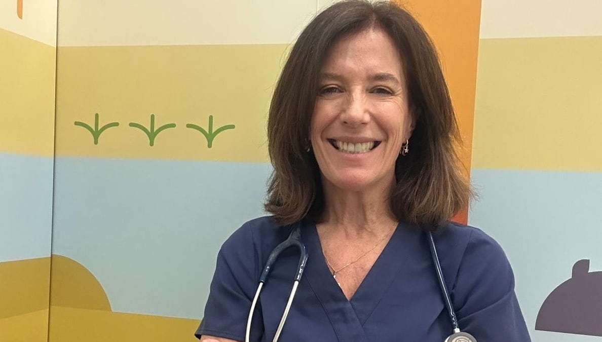 Doctora María José Lirola: “La artritis idiopática juvenil es tan frecuente como la diabetes, pero mucho menos conocida”