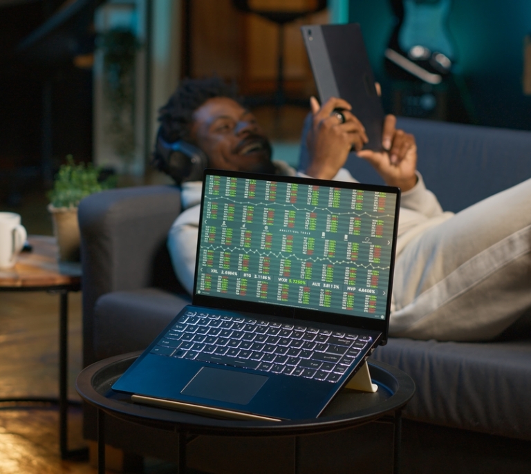 ¿Las apuestas deportivas en línea están impulsando o disminuyendo la popularidad de las casas de apuestas físicas?