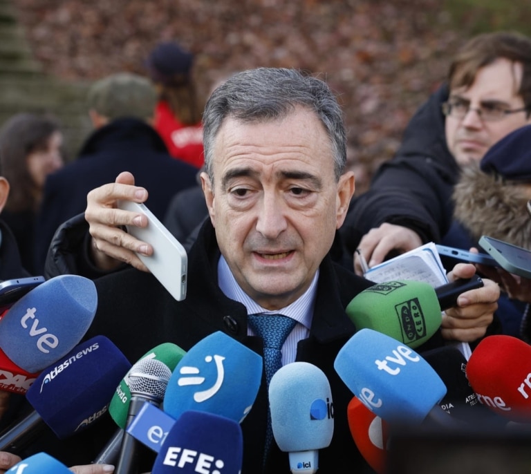 PNV y Bildu señalan al rey en Gernika: es "el heredero" de los responsables del bombardeo