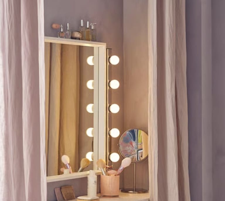 Esta es la luz perfecta para tu tocador que IKEA ha rebajado un 25% por el Black Friday