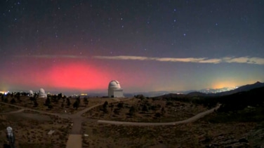Una tormenta geomagnética provoca una espectacular aurora boreal sobre Almería