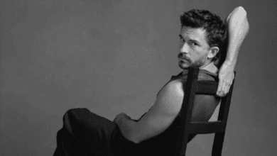 Jonathan Bailey se convierte en 'el hombre más sexy del año' 2025