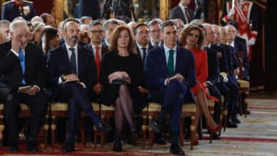 Tras la condena al fiscal general, "resistir"