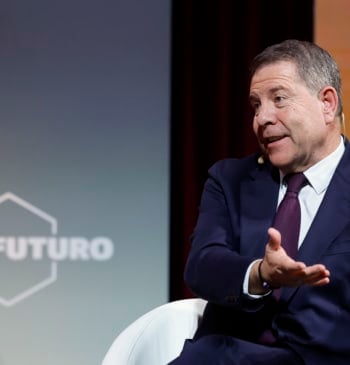 Page se presentará como candidato por Castilla-La Mancha en 2027, pero "medirá [...]