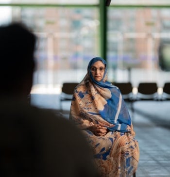 La activista saharaui Aminetu Haidar logra viajar a España desde el Sáhara [...]