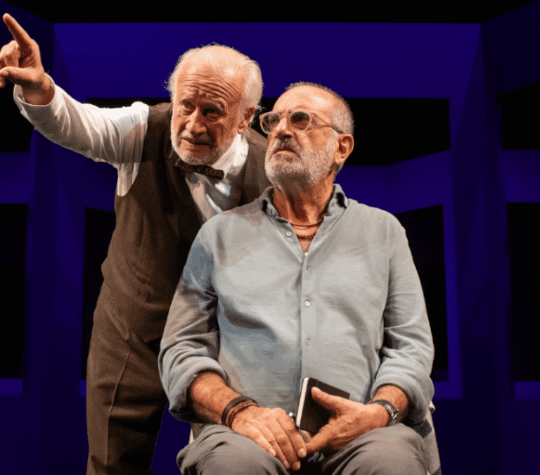 'Esencia': la escritura de la realidad