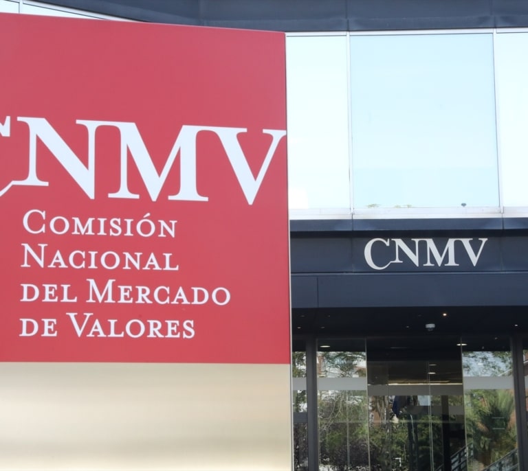 ¿Es posible ahorrar en el sector público?